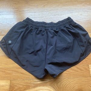 lululemon hotty hot shorts